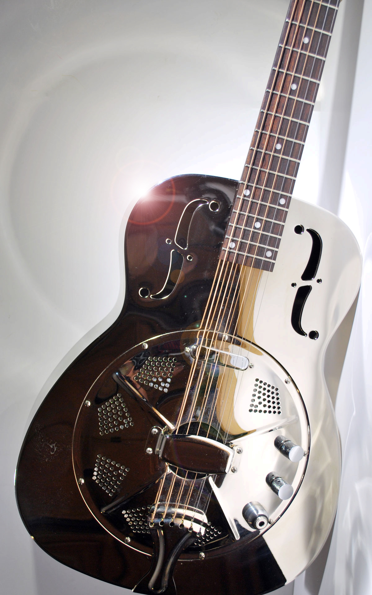 RESONATOR